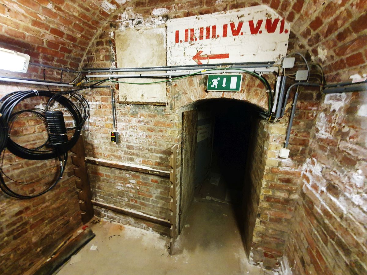 Városházi óvóhely