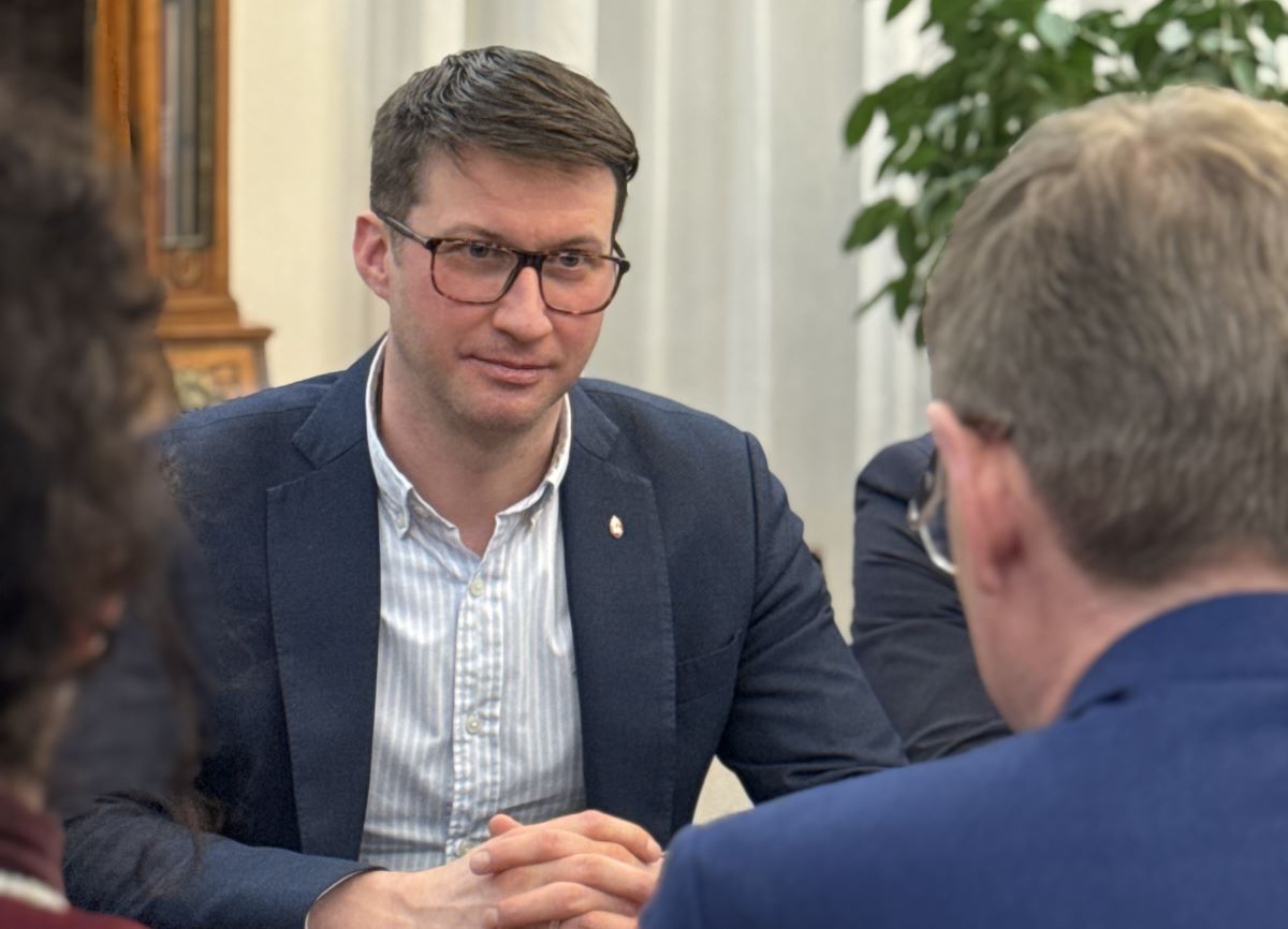 Böröcz László polgármester fogadóórát tart. Fotó: Vadnai Szabolcs