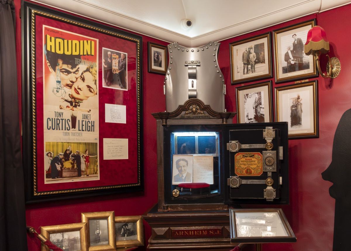 A Houdini-kiállítás a Dísz téren. fotó: Rényei Erna